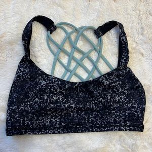 Lululemon Size 2 Free to be Wild Sports Bra